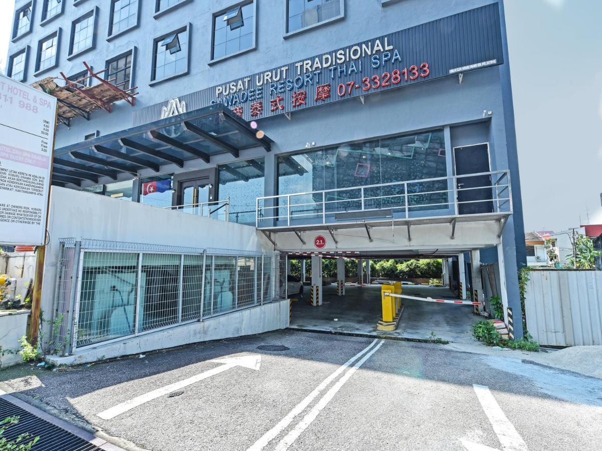 ג'והור בהרו Capital O 90130 Sawadee Hotel מראה חיצוני תמונה