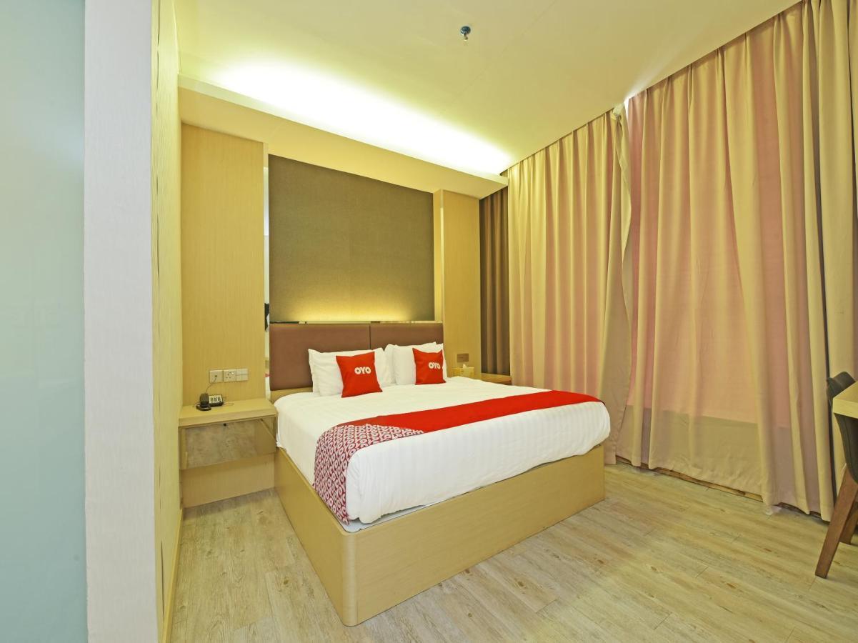 ג'והור בהרו Capital O 90130 Sawadee Hotel מראה חיצוני תמונה