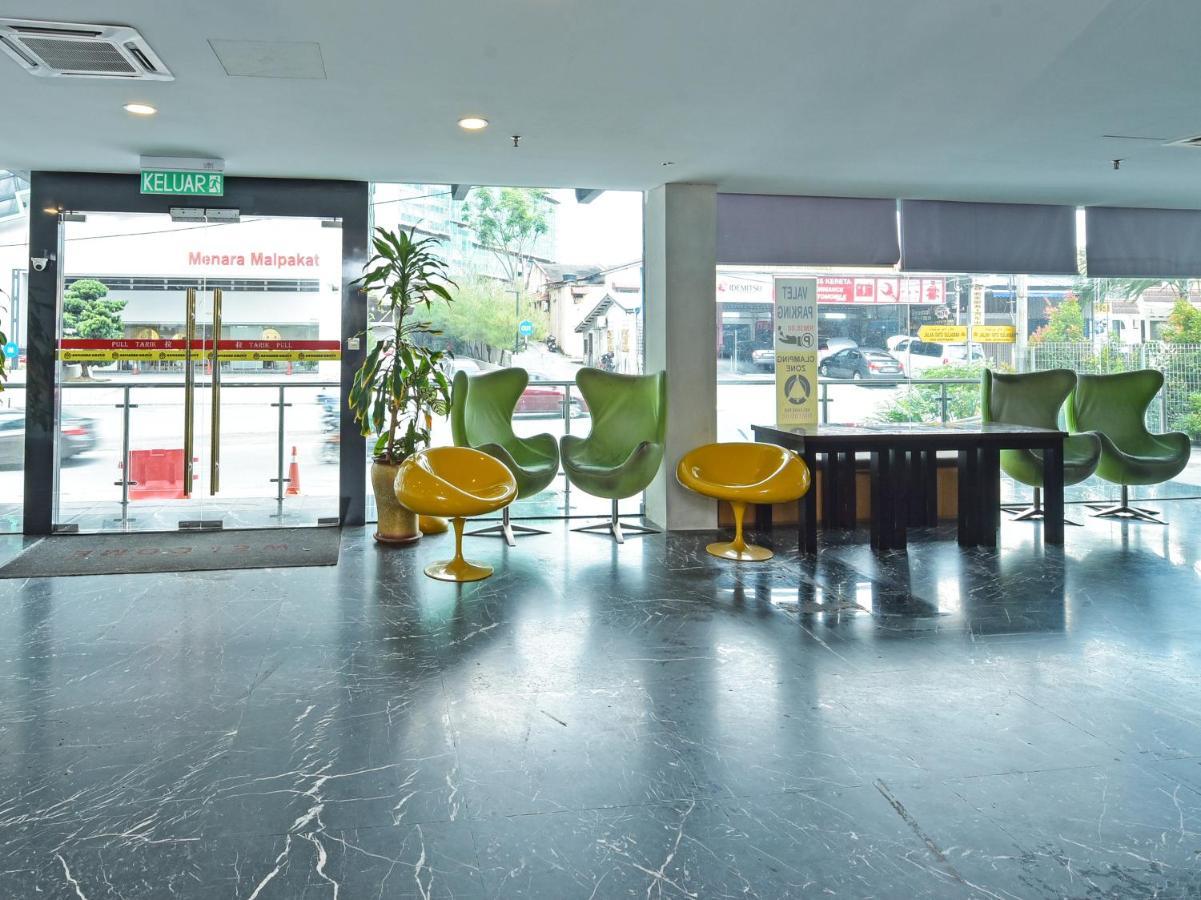 ג'והור בהרו Capital O 90130 Sawadee Hotel מראה חיצוני תמונה